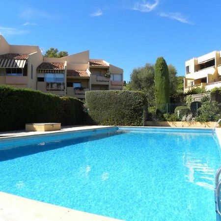 Studio Avec Piscines A 500M De La Plage Apartment Bandol Luaran gambar